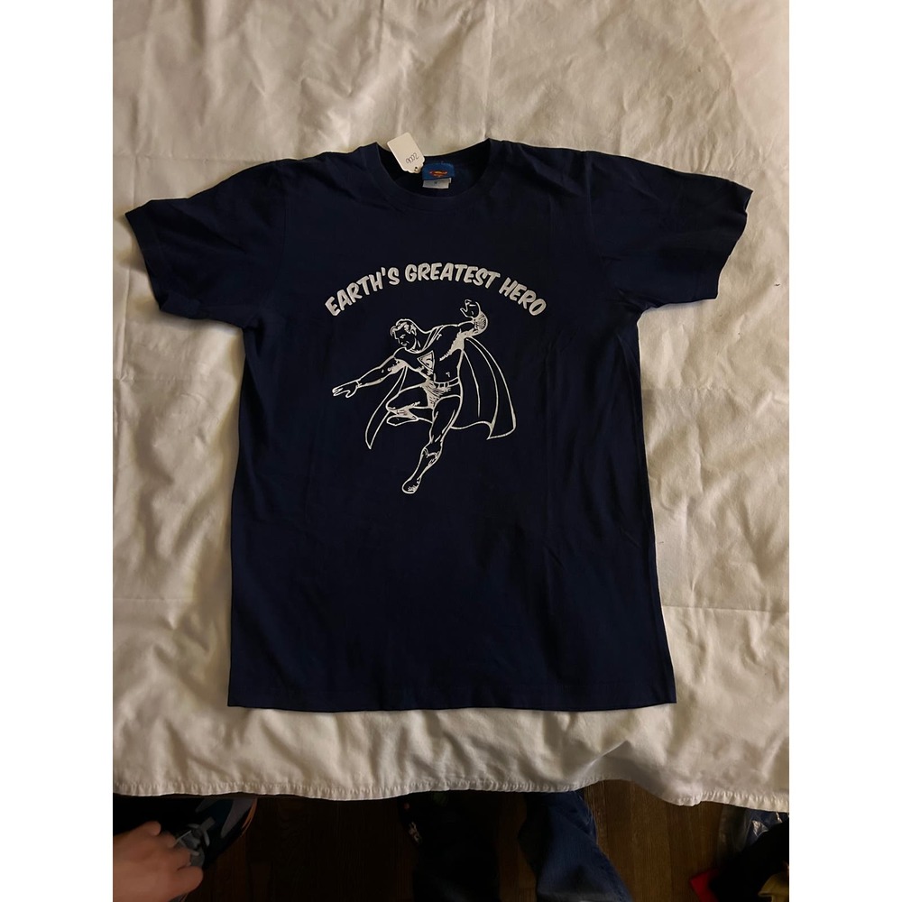 2006 Superman “ earth’s greatest hero”T-shirt